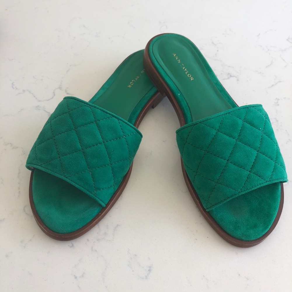 Ann Taylor Green Suede Quilted Slides